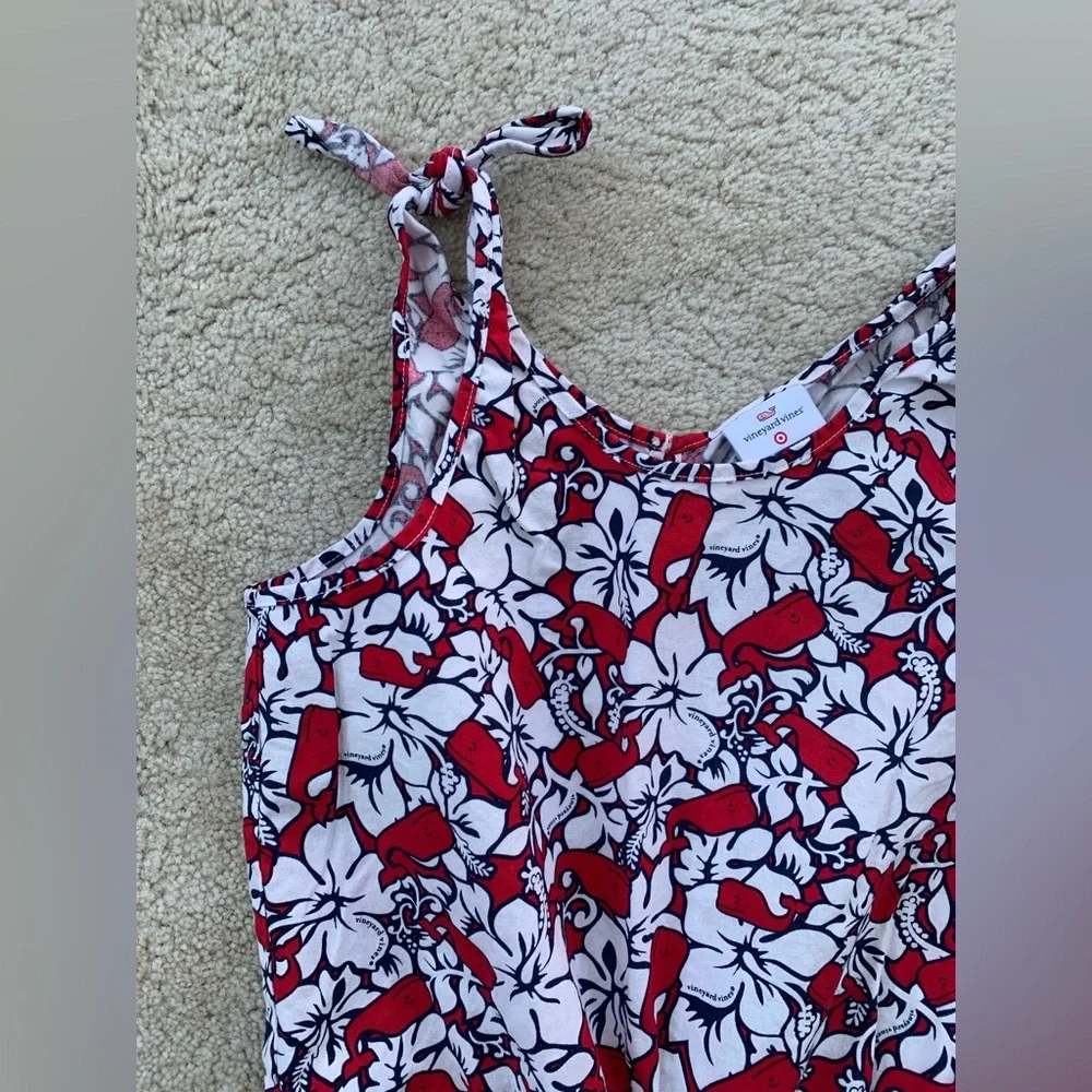 Vineyard Vines Size Medium, 7/8, Red and White Hibiscus Floral Tank Romper